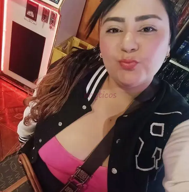 Soy una chica muy extrovertida me encantan las conversaciones calientes y llenas de lujuriasoy complaciente en cualquier fantasia que deseestrato de p...