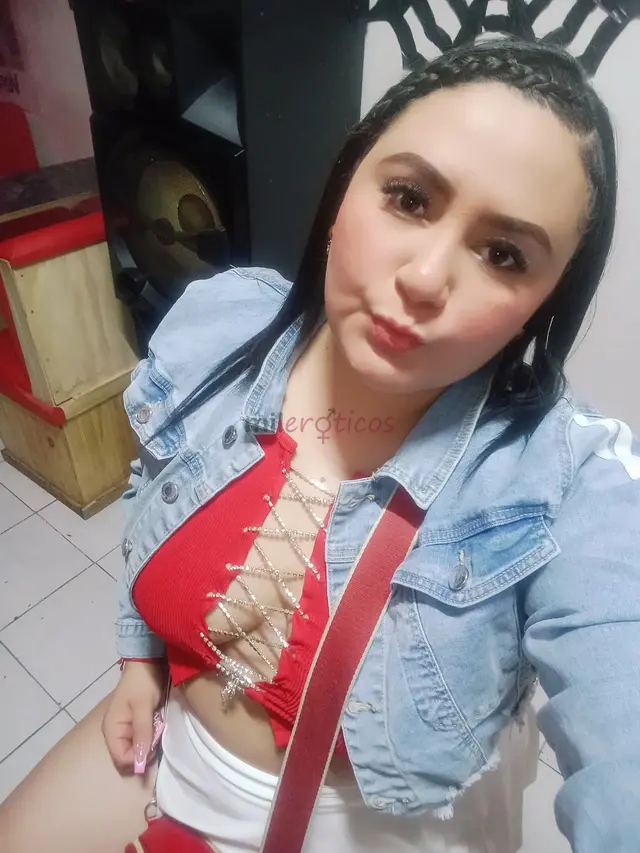 Soy una chica muy extrovertida me encantan las conversaciones calientes y llenas de lujuriasoy complaciente en cualquier fantasia que deseestrato de p...