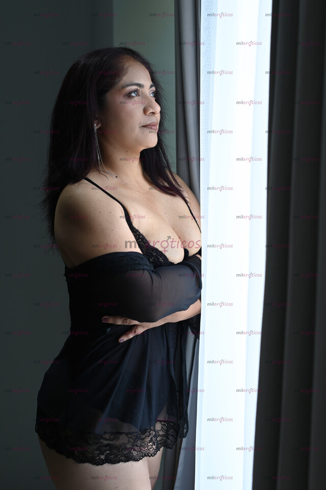 FOTOS DE MIRANDA CHAPARRITA SENSUAL Y COMPLACIENTE