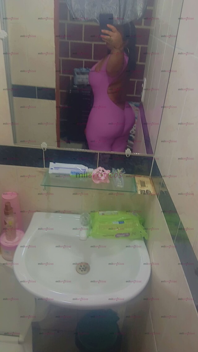 FOTOS DE GORDITA, BLANQUITA Y HERMOSA: UNA MUJER DE CURVAS ENCANTADORAS
