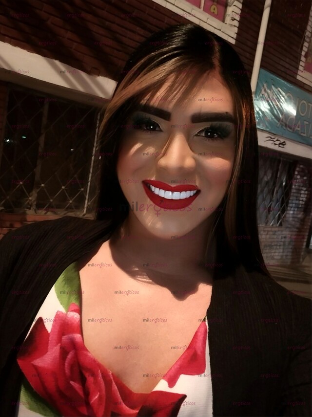 FOTOS DE THOMPSONS UNA TRAVESTI ELEGANTE RELA UNICA CON BUEN CULO