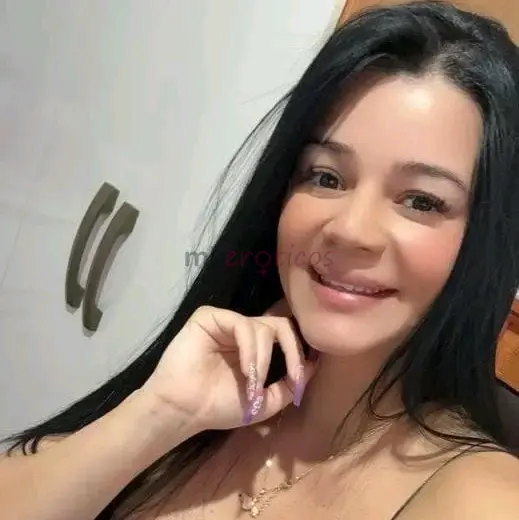 Soy una chica humilde sencilla y super amorosa pero tambien soy muy traviesa coqueta y sobre todo una loca enamorada de la vida trato de polola enamor...