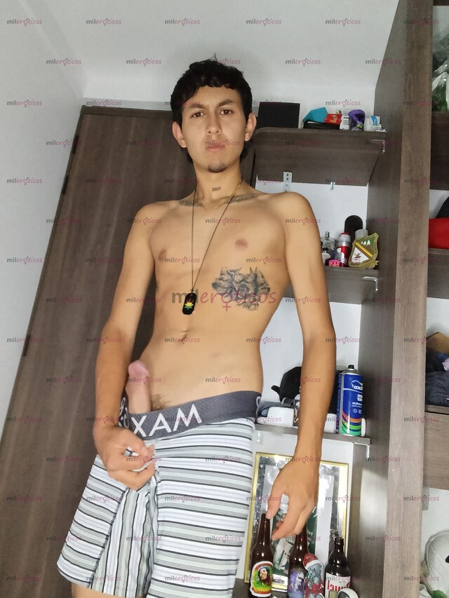 FOTOS DE JOVEN ARDIENTE Y PINTA LISTO PARA COMPLACER