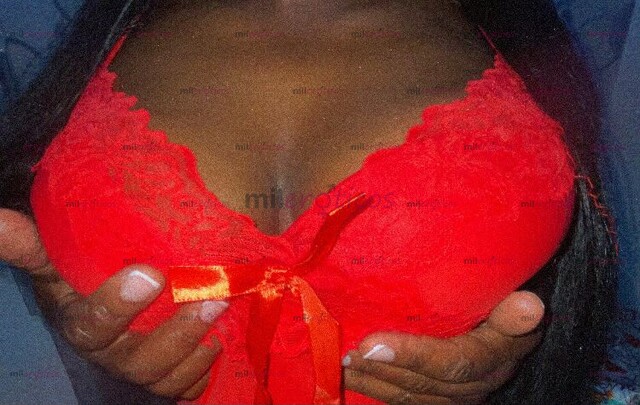 FOTOS DE SOY IVANA NEGRA CULONA RICA DE PASO POR TU CIUDAD DISPUESTA HACERTE PASAR RICO