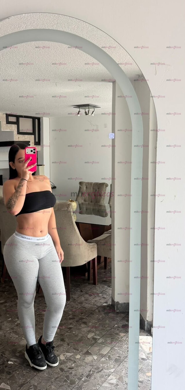 FOTOS DE HERMOSA EXTRANJERA, CHICHONA, CULONA HERMOSA, VOLUPTUOSA, RECIÉN LLEGADA, VIP