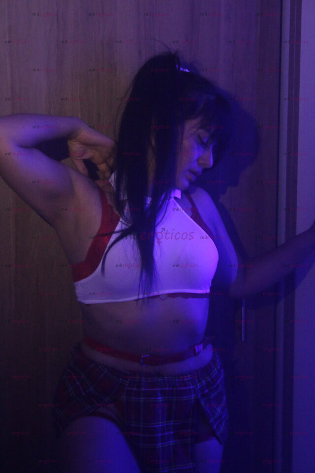 FOTOS DE HERMOSA DESCOMPLICADA SEXI Y COMPLACIENTE