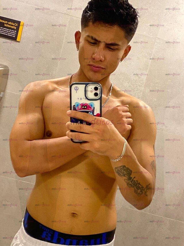 FOTOS DE HOLA SOY ANDRÉS MORENO 20CM HARÉ REALIDAD TUS FETICHES O FANTASÍAS