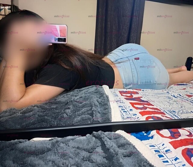 FOTOS DE SIENTE MIS RICAS NALGAS REBOTANDO ARRIBA DE TU VERGOTA