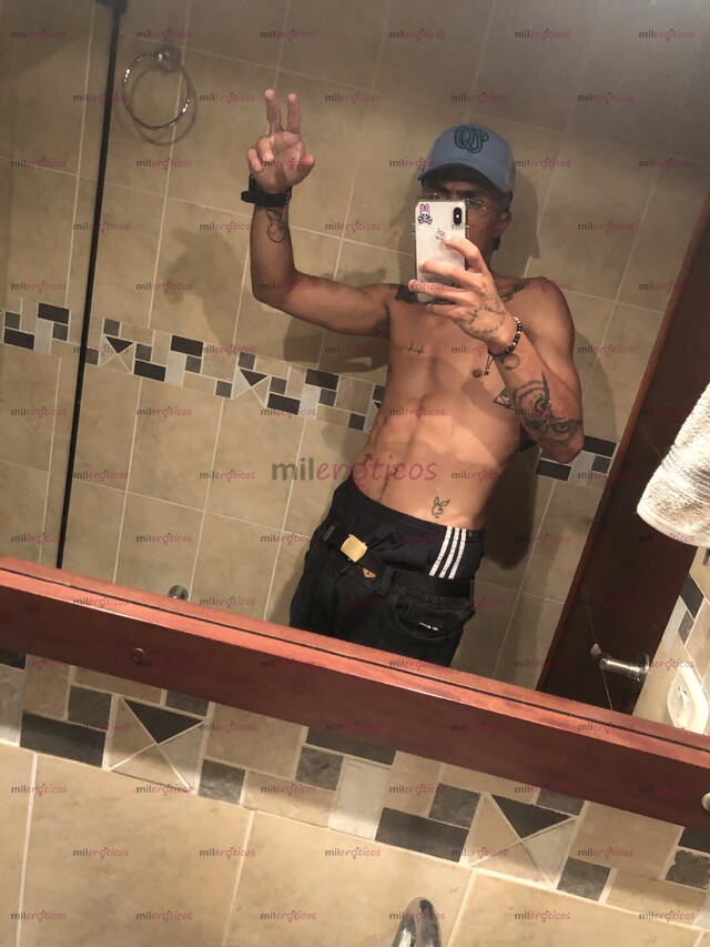 FOTOS DE COLOMBIANO HOT VERGON DISPONIBLE AHORA MISMO
