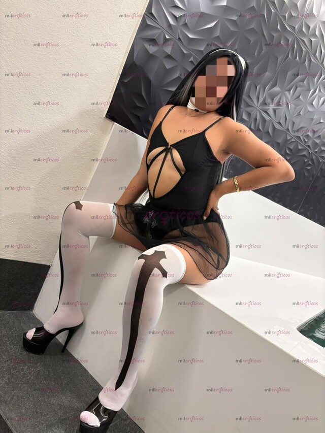 FOTOS DE VIOLETA EXCITANTE Y FASCINANTE CHICA TE ESPERA