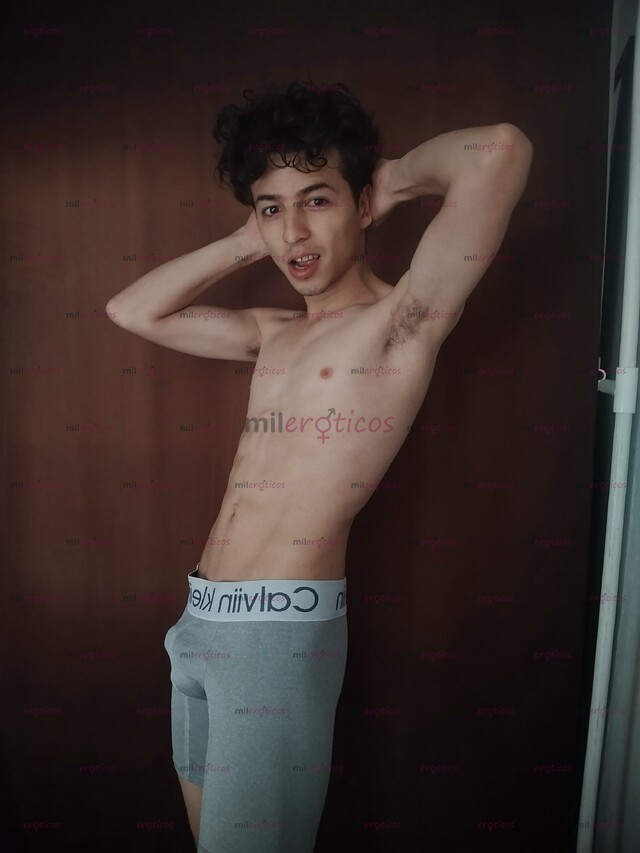 FOTOS DE JOSEPH UNIVERSITARIO TWINK AGUANTADOR, ATLÉTICO Y HOT