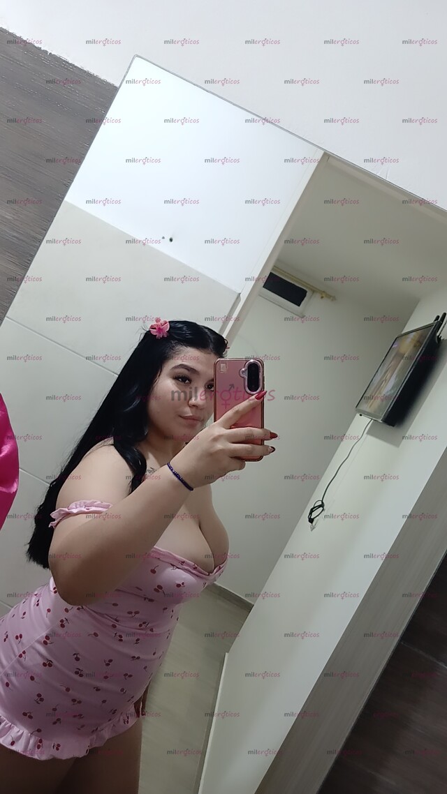 FOTOS DE RICA JOVENCITA PELINEGRA DE PIEL BLANCA Y UNA RICA VAGINA ROSADA Y ESTRECHA