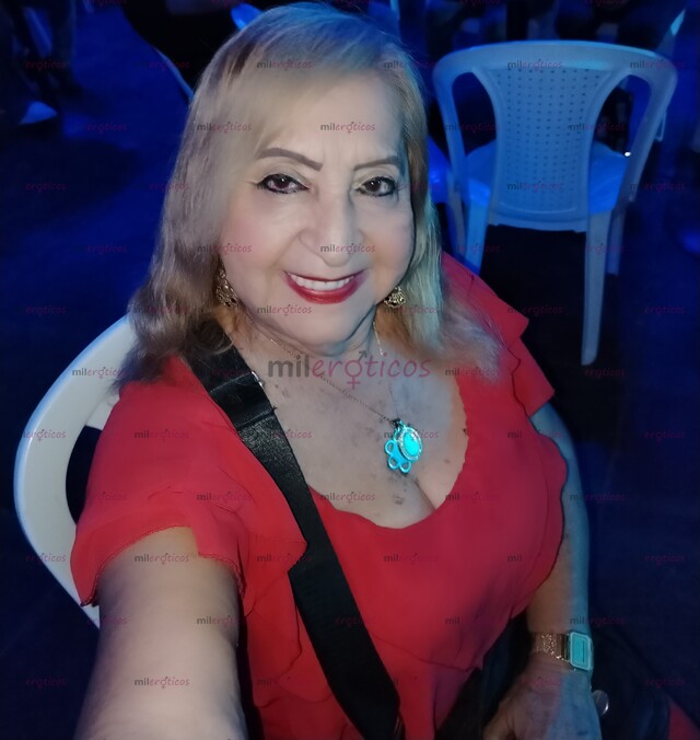 FOTOS DE MARCELA MADURA RUBIAZA BONITA DIOSA DE LA MAMADA ÚNICA EN CALI