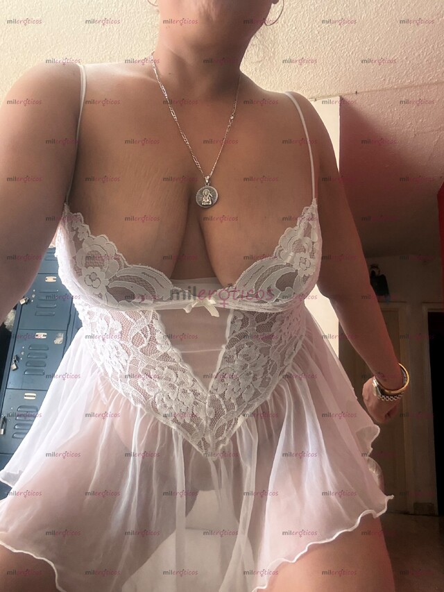 FOTOS DE DOÑA ERIKA SEXI MADURITA CON LUGAR 800 LA HORA
