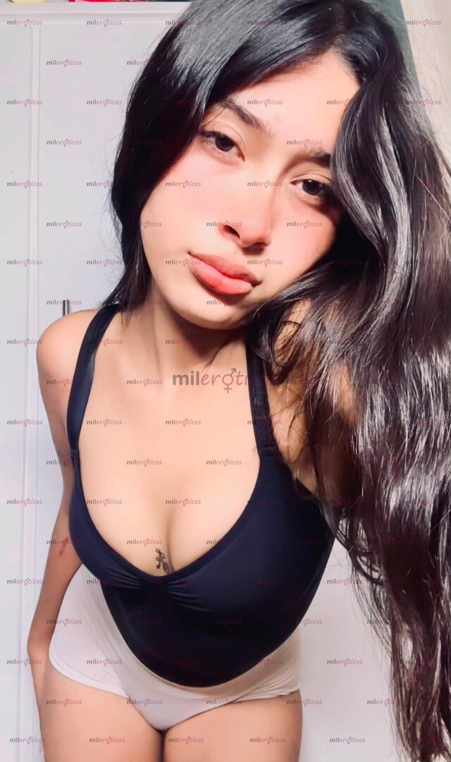 FOTOS DE CHICA PEQUEÑA DE 1.47 CM, PARA CABELLEROS SOLVENTES