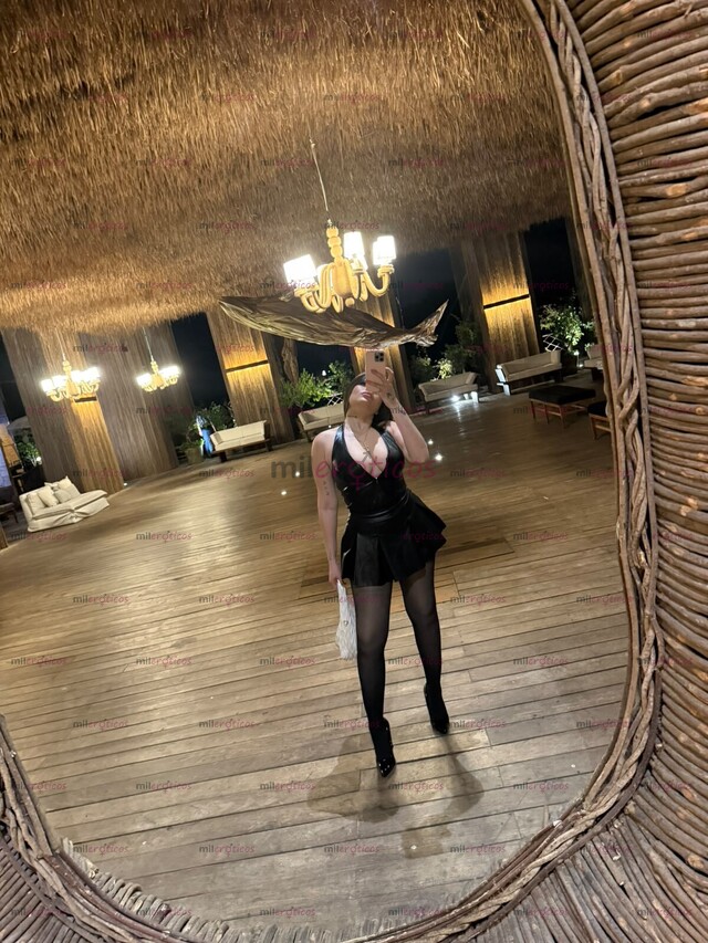 FOTOS DE HOLA PAPI SOY CRISTINA UNA DAMA HERMOSA, SEXY , CACHONDA Y SIMPÁTICA AMOR VIP