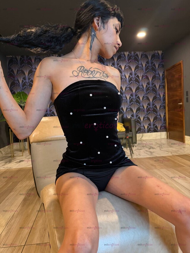 FOTOS DE DELICIOSA PETITEEEE SOY JULI DE 18 AÑOS PARA MADUROS