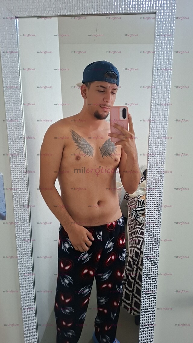 FOTOS DE CHAKALITO DISPUESTO A COMPLIR TUS FANTACIAS