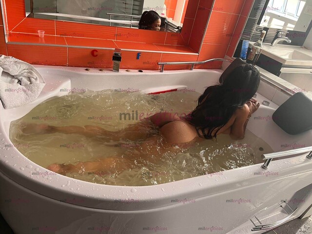 FOTOS DE POR PRIMERA VEZ EN TU CIUDAD MORENA DELGADA RICA DELICIOSA COMPLACIENTE