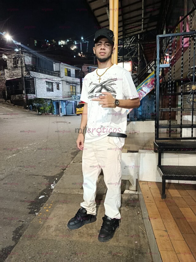FOTOS DE HOLA SOY JHON UN CHICÓ MUY ATRACTIVO CALIENTE CONVERSADOR CARIÑOSO MORBOSO BELLU