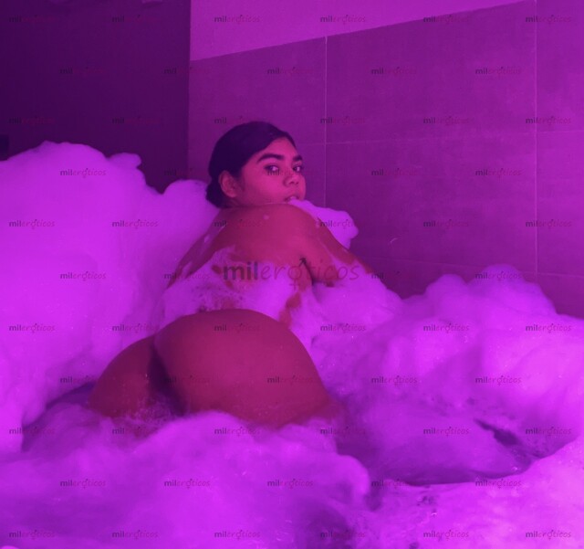 FOTOS DE VIOLET MORENA TIERNITA DESEOSA POR COMPLACERTE Y HACERTE LO QUE MÁS TE GUSTA