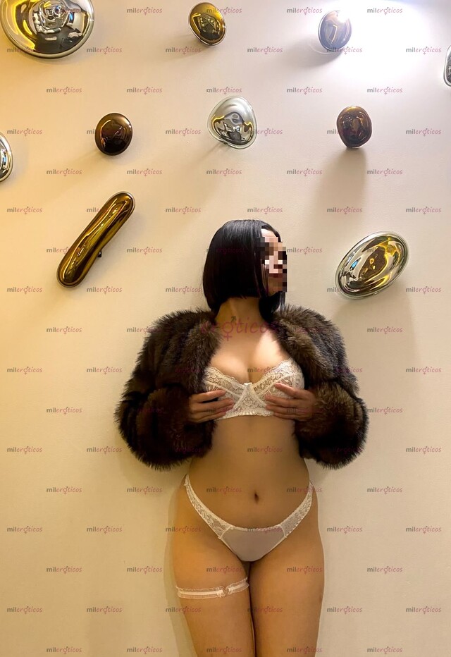 FOTOS DE IVANNA PERFIL DE LUJO, PIEL BLANCA Y MUY CALIENTE