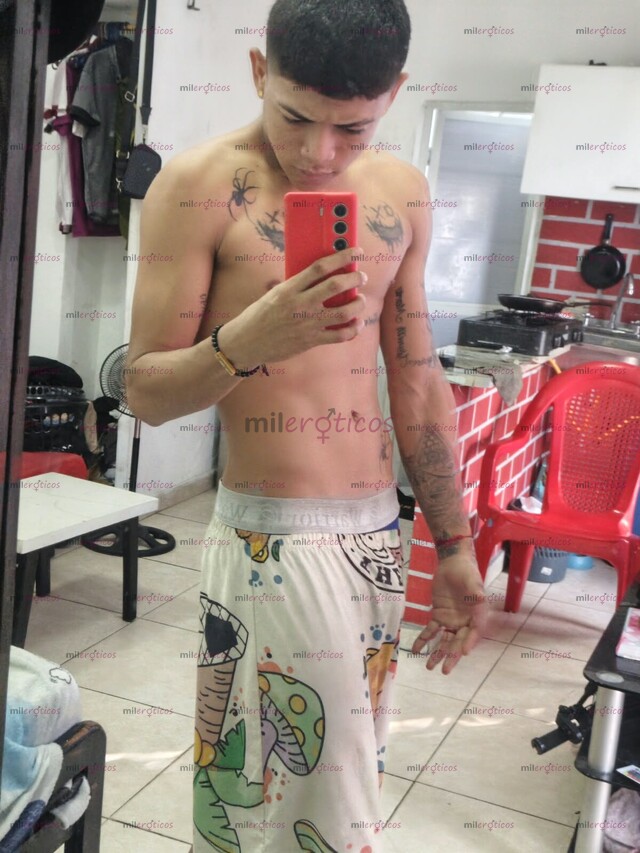 FOTOS DE FLACO TATUADO SUPERDOTADO 21CM GRUESOS PARA TI Y COMPLAZCAS TODOS TUS DESEOS
