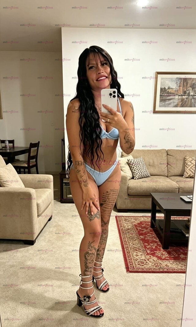 FOTOS DE SOY MELODY, CHICA DE PIEL MORENA, CON MIRADA QUE ENAMORA Y UN CUERAZO ESPLÉNDIDO