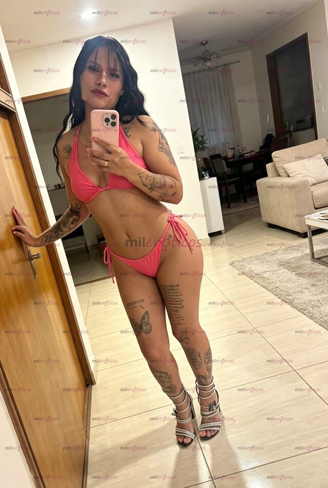 FOTOS DE SOY MELODY, CHICA DE PIEL MORENA, CON MIRADA QUE ENAMORA Y UN CUERAZO ESPLÉNDIDO