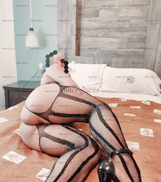 FOTOS DE SOY CALIENTE Y ELEGANTE ME ENCANTA MAMARTELA Y COMERMELA COMPLETA. HAGO SALIDAS