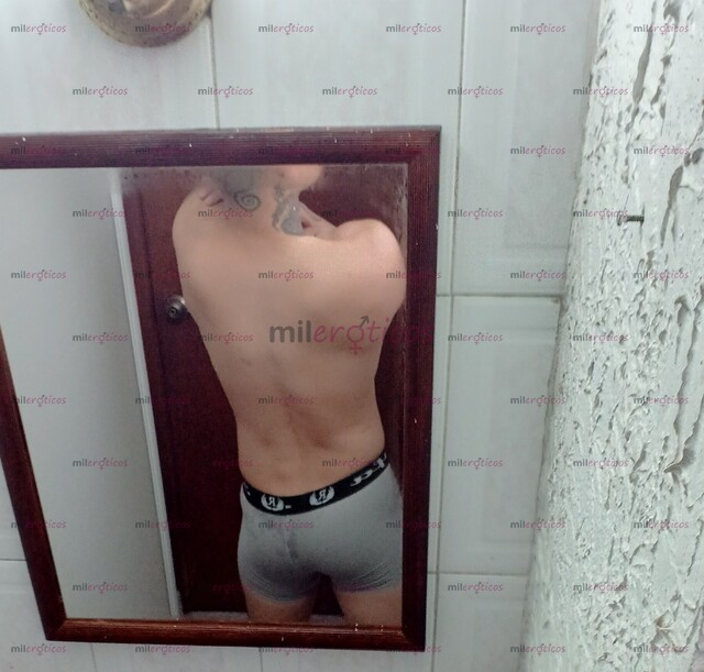 FOTOS DE UN ENCUENTRO EXCLUSIVO DONDE LA ELEGANCIA Y EL MISTERIO SE ENCUENTRAN