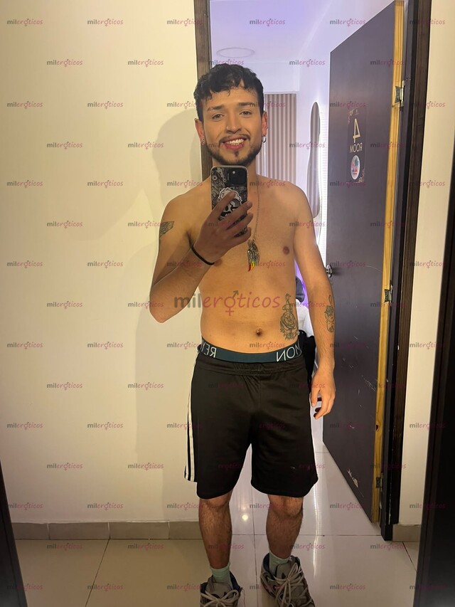 FOTOS DE JOVEN 24 AÑOS PASIVO BARBADO OSO COMPLACIENTE PARA TI