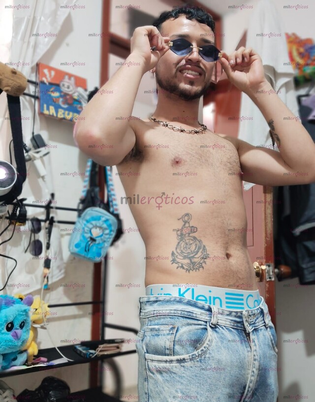 FOTOS DE JOVEN 24 AÑOS PASIVO BARBADO OSO COMPLACIENTE PARA TI