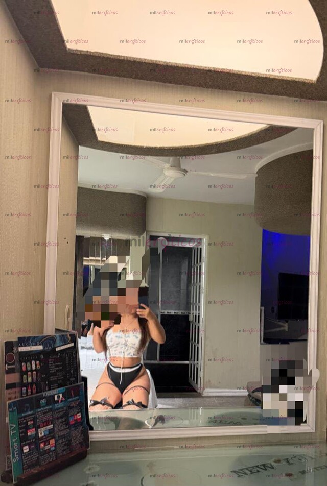 FOTOS DE GUERITA LINDA NALGAS BIEN PARADAS Y CLITORIS CERRADITO QUE APRIETA