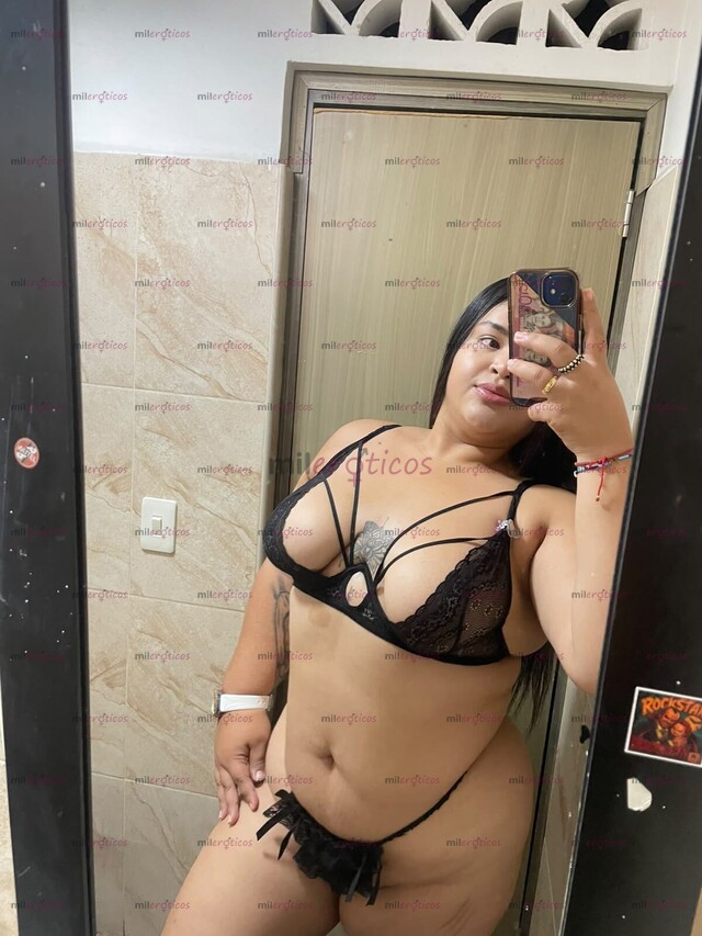 FOTOS DE SOMOS PRIMAS Y TENEMOS UNA PROMOCIÓN DE TRÍO CON SHOW LESBICO TOTALMENTE REAL