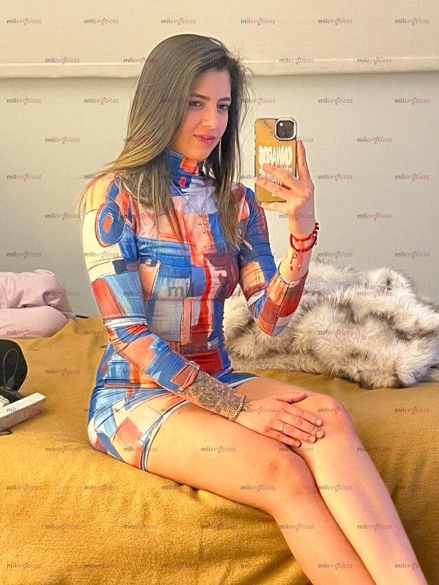 FOTOS DE ELISABETH UNA CHICA EXPERTA EN COMPLACER TUS DESEOS