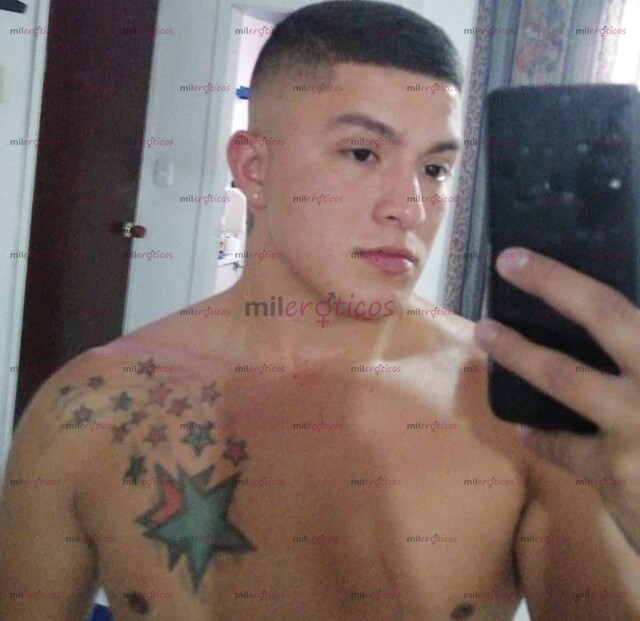 FOTOS DE ANDRES CALIENTE MORBOSO CON SITIO ( DISPONIBLE )