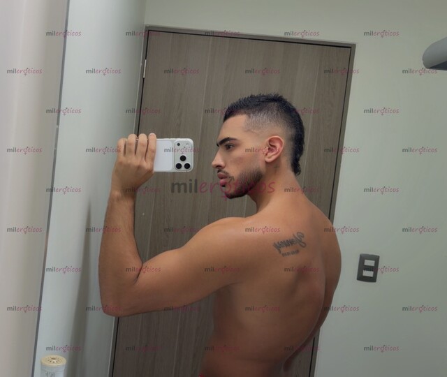 FOTOS DE COLOMBIANO VARONIL DISCRETO MACHO CALIENTE VERGON Y CULÓN