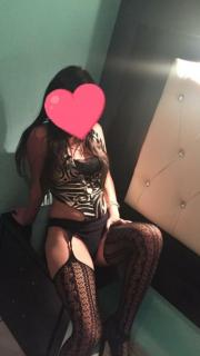 Nueva en el ambiente soy de 18 años estudiante - Foto 4