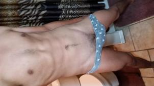 Estoy Vendiendo Mi Cuerpo, Chico de 21 Años - Foto 2