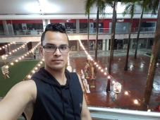 Se busca mujer para pasar el rato discretamente o algo serio 3003507129 - Foto 2