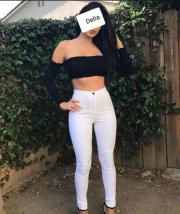 Morena alta sipatica curbas de inolvidat una mirada provocativa - Foto 3