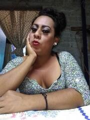 MORENA COMPLACIENTE QUIERE DARTE PLACER MUTUAMENTE GARGANTA PROFUNDA BESOS NEGRO - FOTO 10