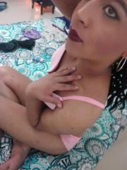 VEN Y NO TE PIERDAS DE UNA LINDA MORENA LLENA DE SEXO - FOTO 2