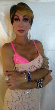 MUJER TRANS MADURA SEXOSA CON GANAS DE GOZAR - FOTO 6