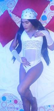 LOS MEJORES MASAJES DE LA MANO DE UNA RICA TRANS - FOTO 5