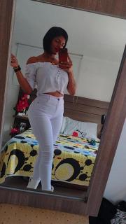 GREY ESPECTACULAR MORENA CON LUGAR DISCRETO - Foto 1