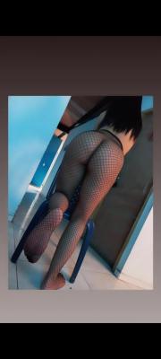 ME ENCANTA VER TU CARA MIENTRAS ME METO TU RICO PENE EN MI VAGINA SUPER ESTRECHA - FOTO 9