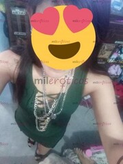 LUNA CHICA PETITE SUMISA MUY COMPLACIENTE Y CACHONDA SUPER COMPLACIENTE - FOTO 4