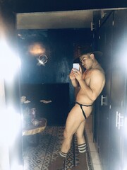 CHICO PASIVO PROFESIONISTA CON LUGAR DISPONIBLE PARA CUMPLIR TUS SUEÑOS - FOTO 3